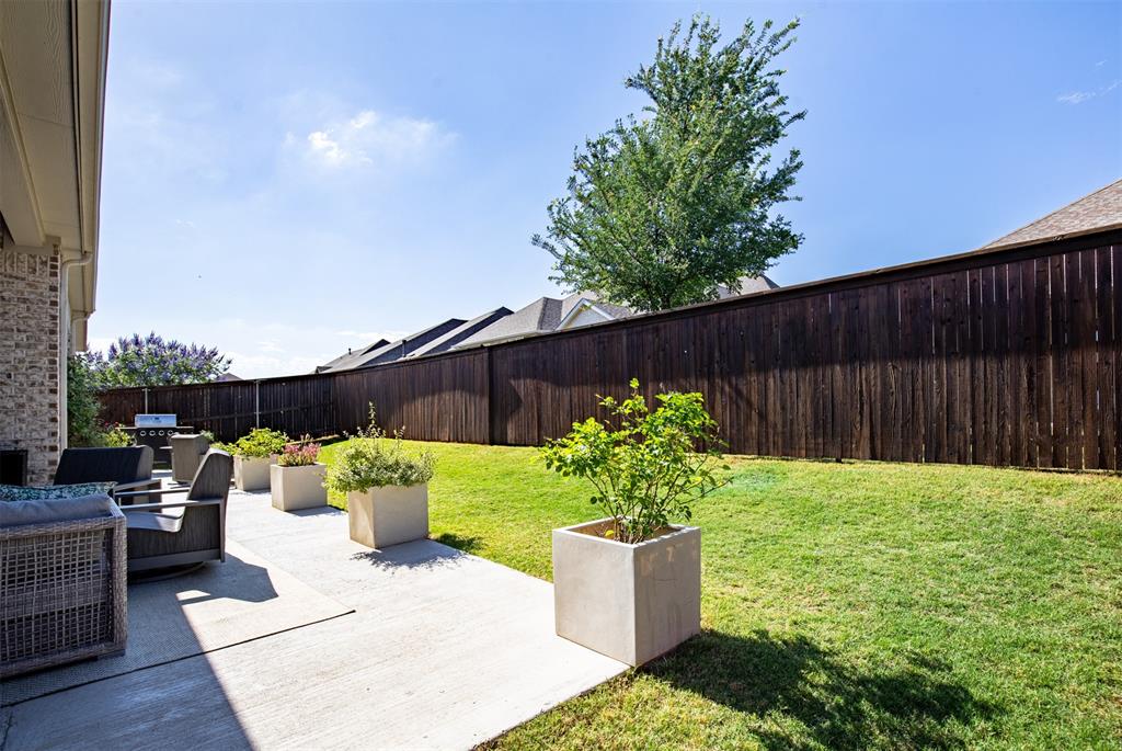 725 Bretallow Drive Property Photo 32