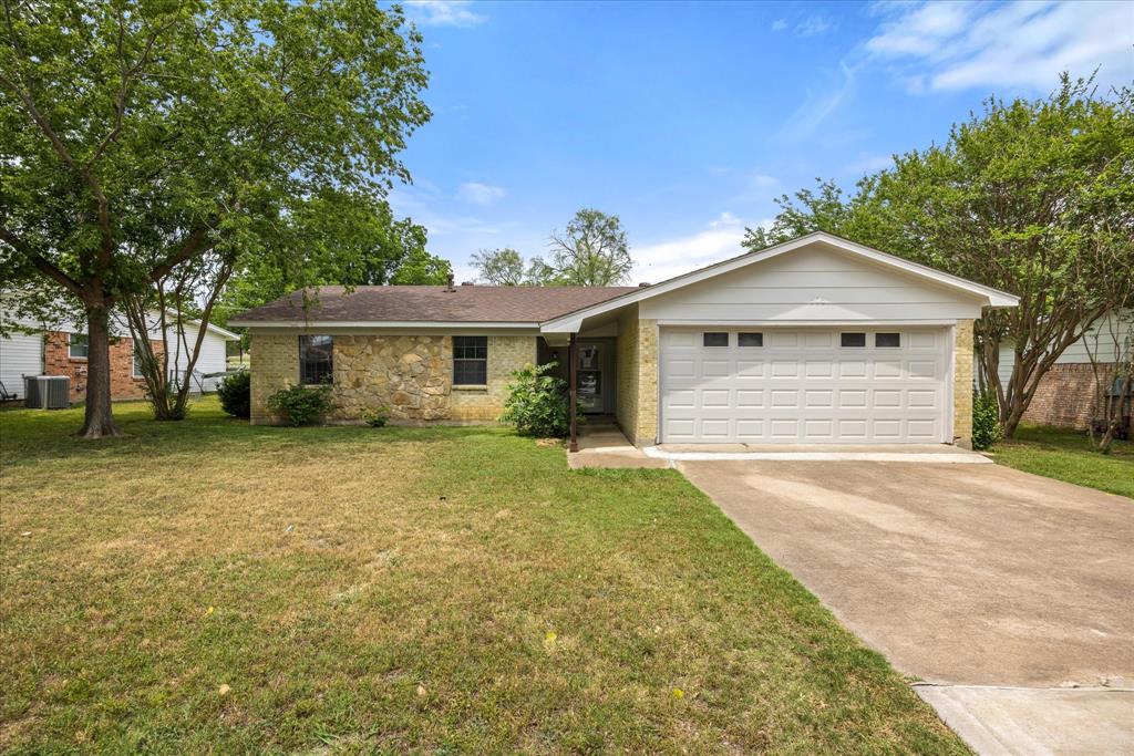 606 Nancy Drive Property Photo 1