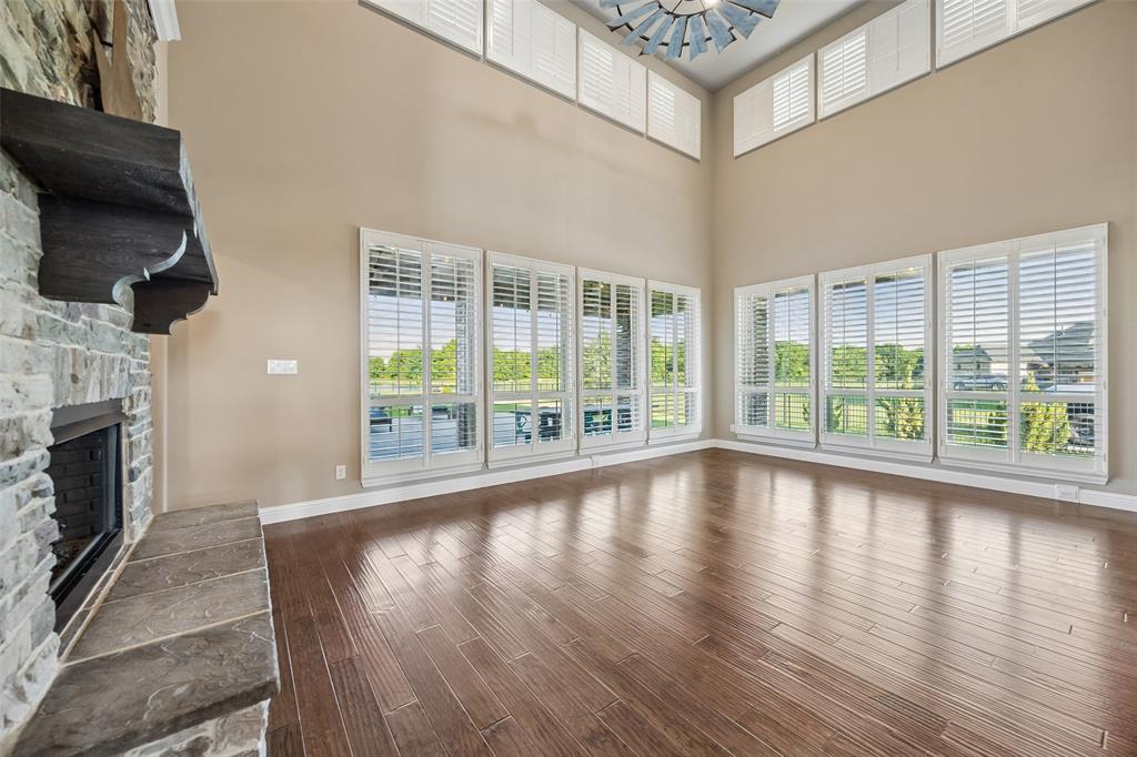 3030 Wincrest Drive Property Photo 11