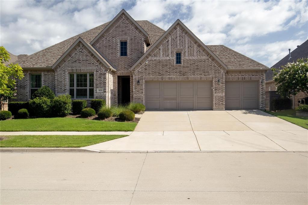 829 Boardwalk Way Property Photo 1