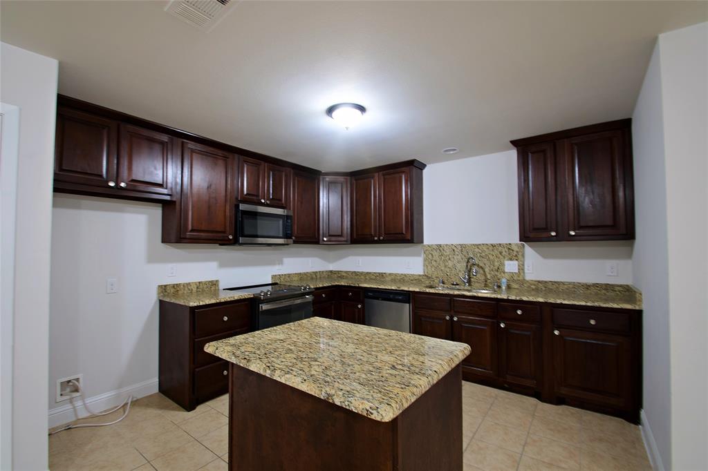 4702 Mariner Drive Property Photo 2