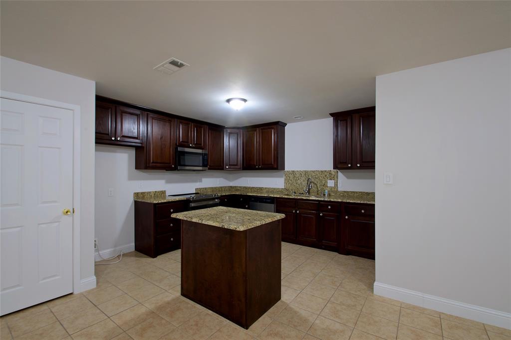 4702 Mariner Drive Property Photo 5