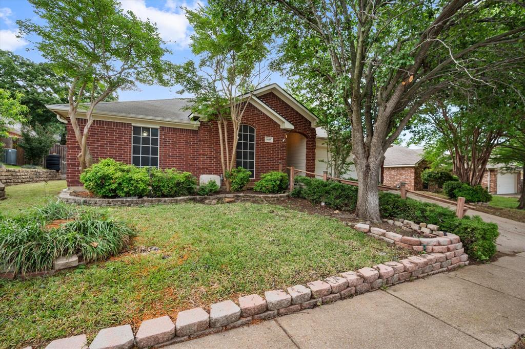 5605 Lasso Road Property Photo 1