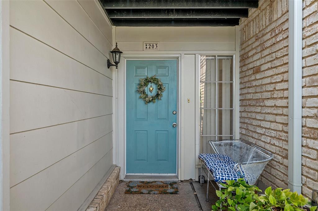 2905 Lake Shore Drive 203 Property Photo 1