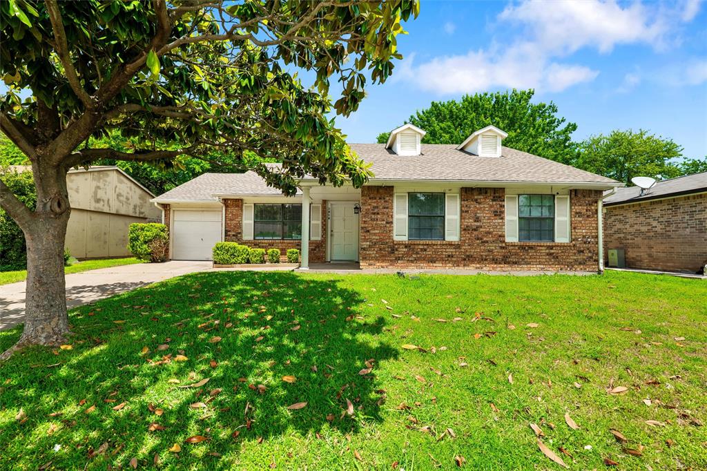 3816 Bee Tree Lane Property Photo 1