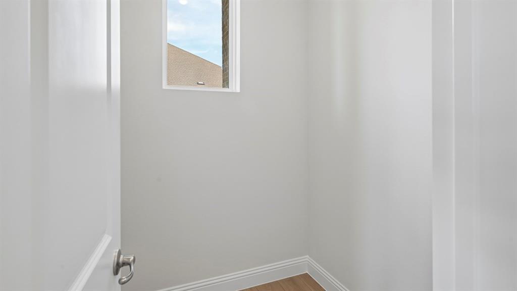 9528 Bently Boulevard Property Photo 15