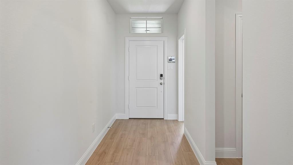 9528 Bently Boulevard Property Photo 20