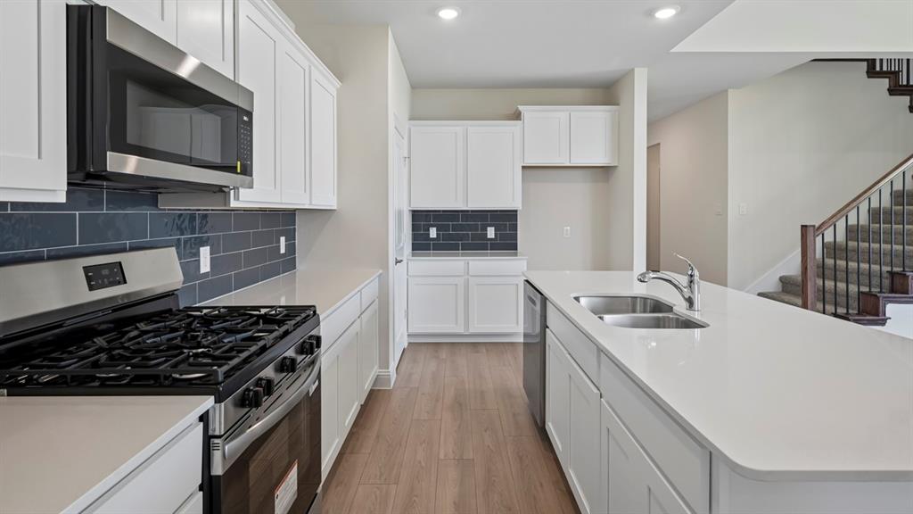9528 Bently Boulevard Property Photo 32