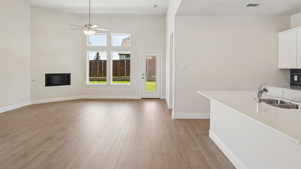 9528 Bently Boulevard Property Photo 36