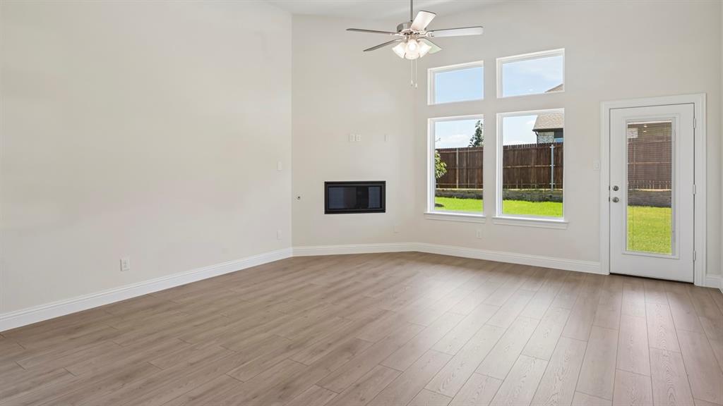 9528 Bently Boulevard Property Photo 37