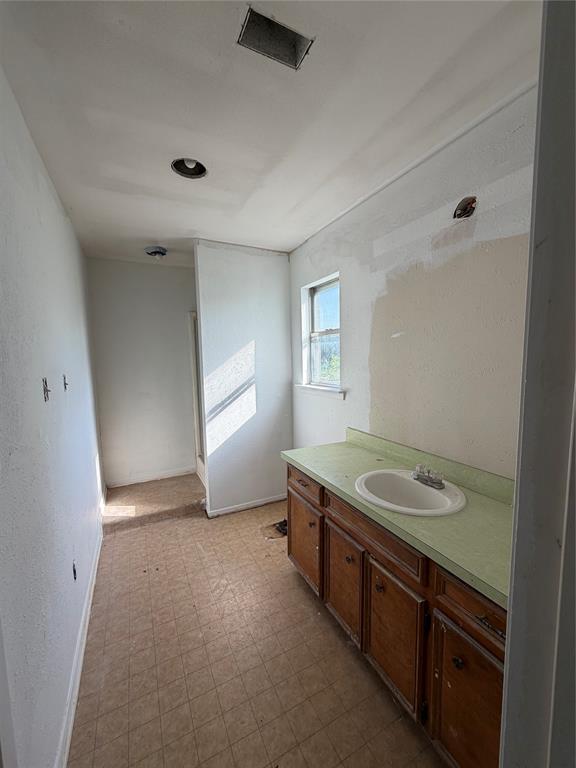 111 Four Feathers Property Photo 7