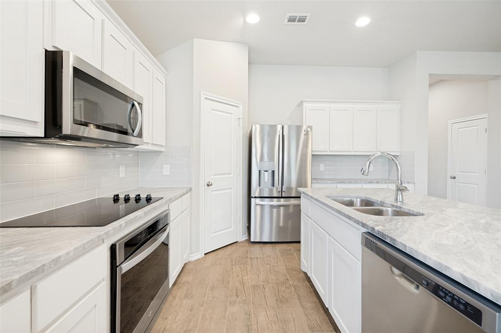 11449 White River Drive Property Photo 4