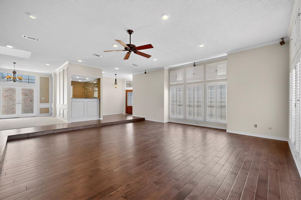 14015 Highmark Square Property Photo 5