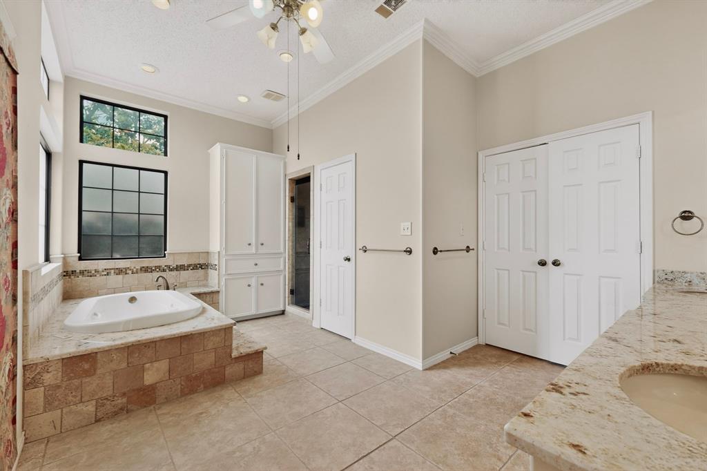 14015 Highmark Square Property Photo 21