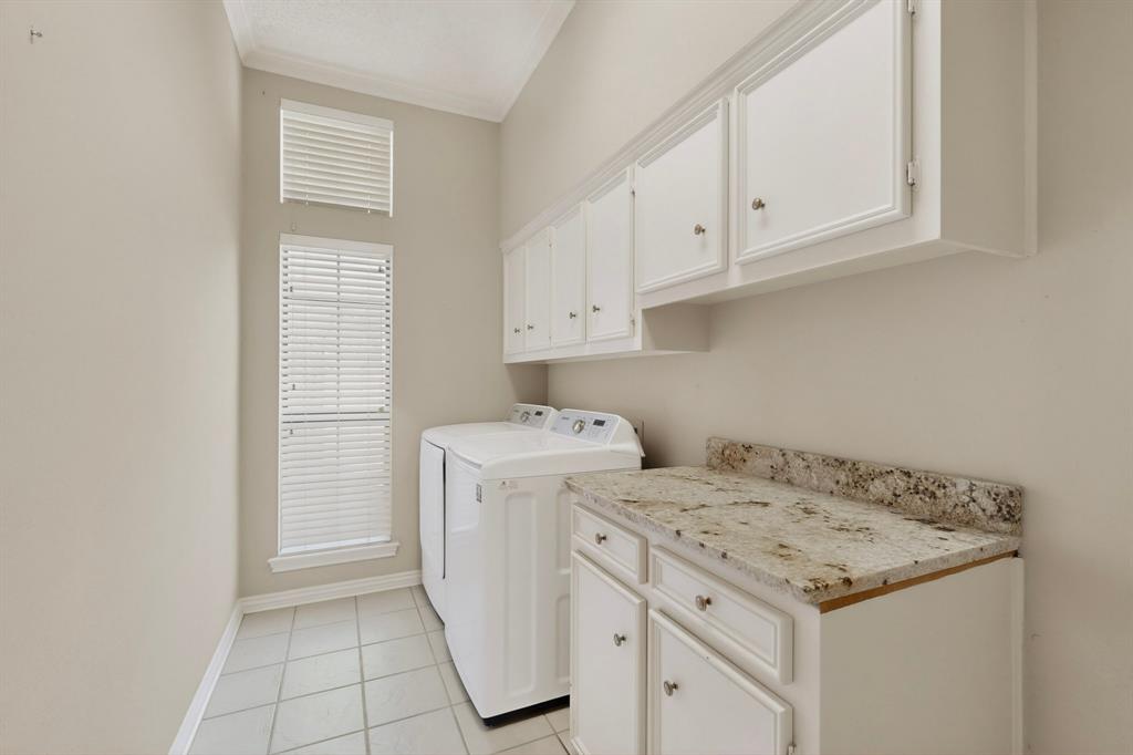 14015 Highmark Square Property Photo 34