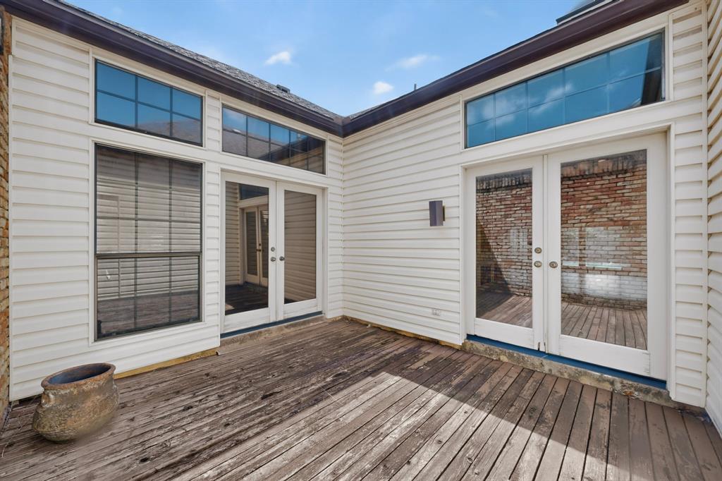 14015 Highmark Square Property Photo 35