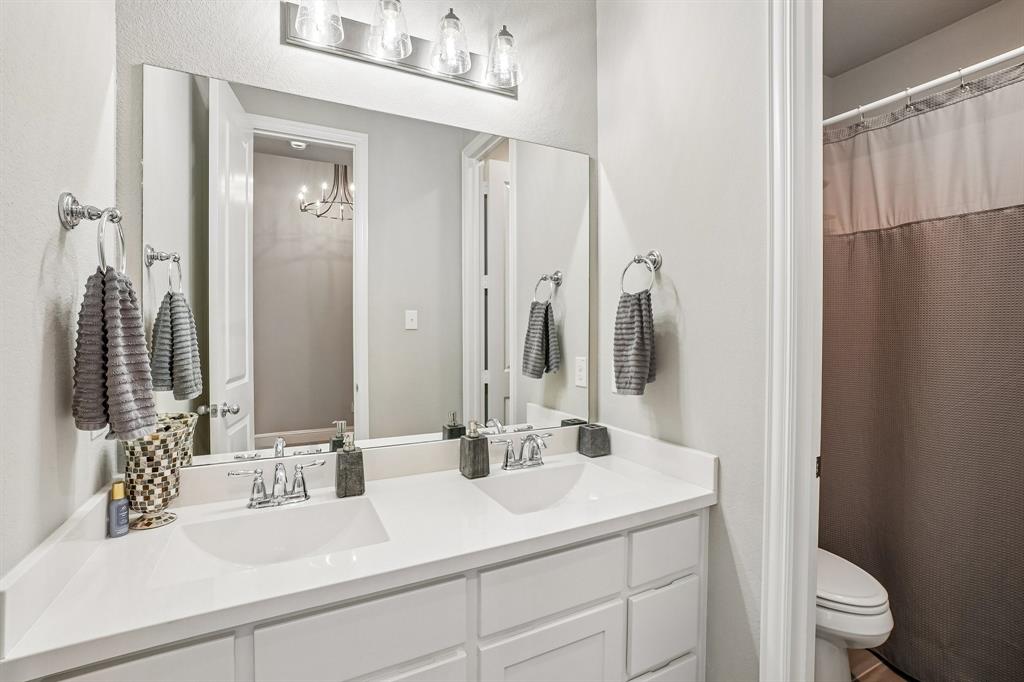 8901 Cedar Basin Drive Property Photo 14