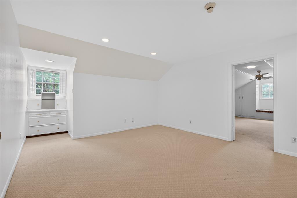 634 Balmoral Drive Property Photo 17