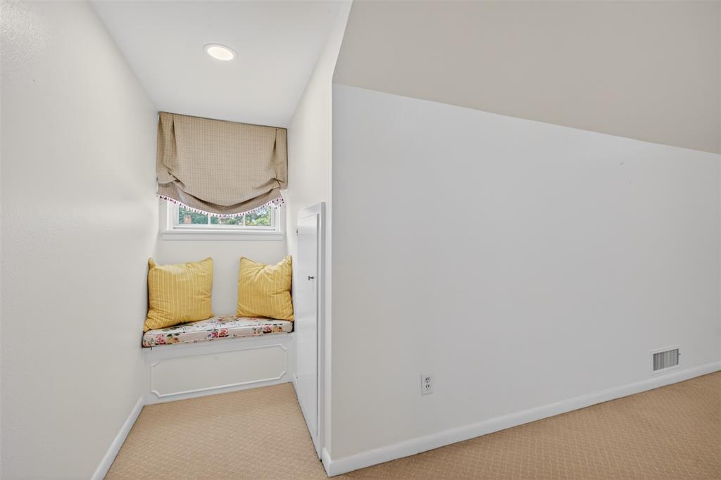 634 Balmoral Drive Property Photo 20