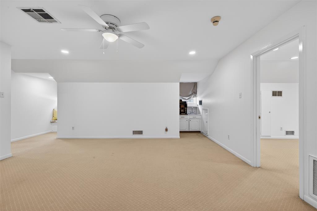 634 Balmoral Drive Property Photo 22