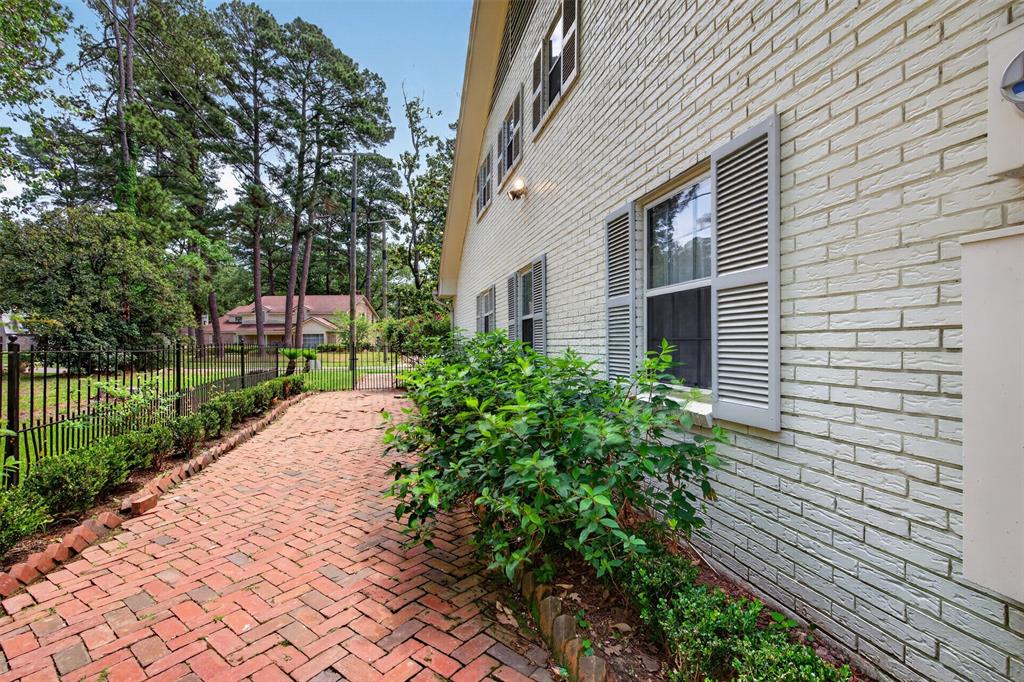 634 Balmoral Drive Property Photo 29