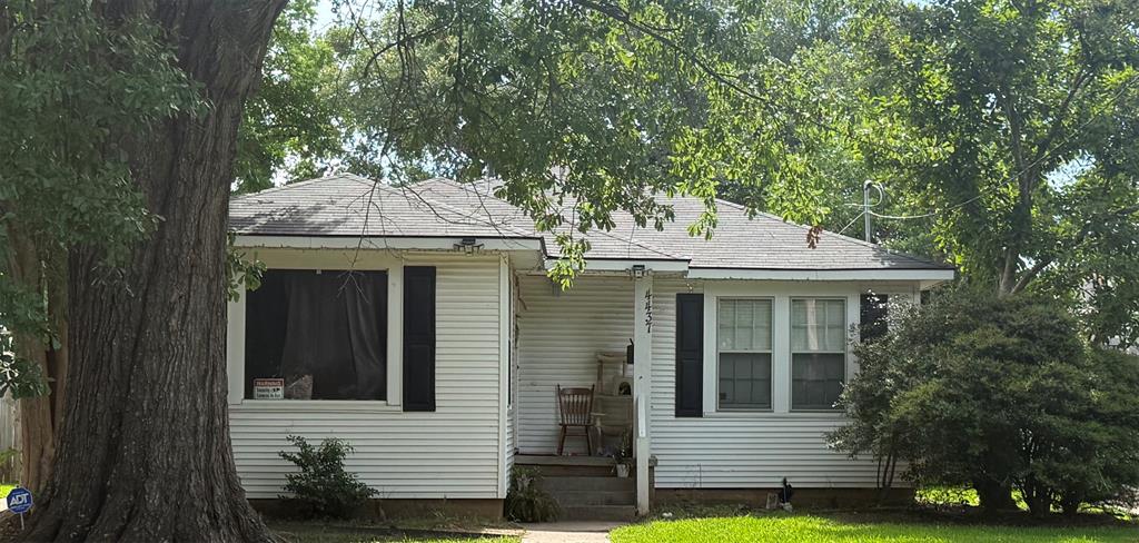 4437 Clingman Property Photo 1