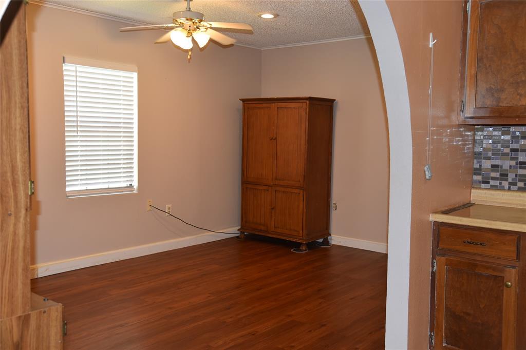 2521 W 5th Avenue Property Photo 2