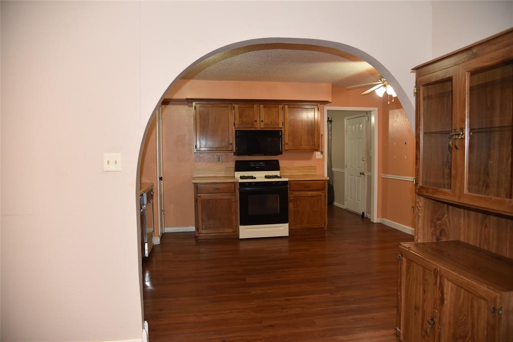 2521 W 5th Avenue Property Photo 3