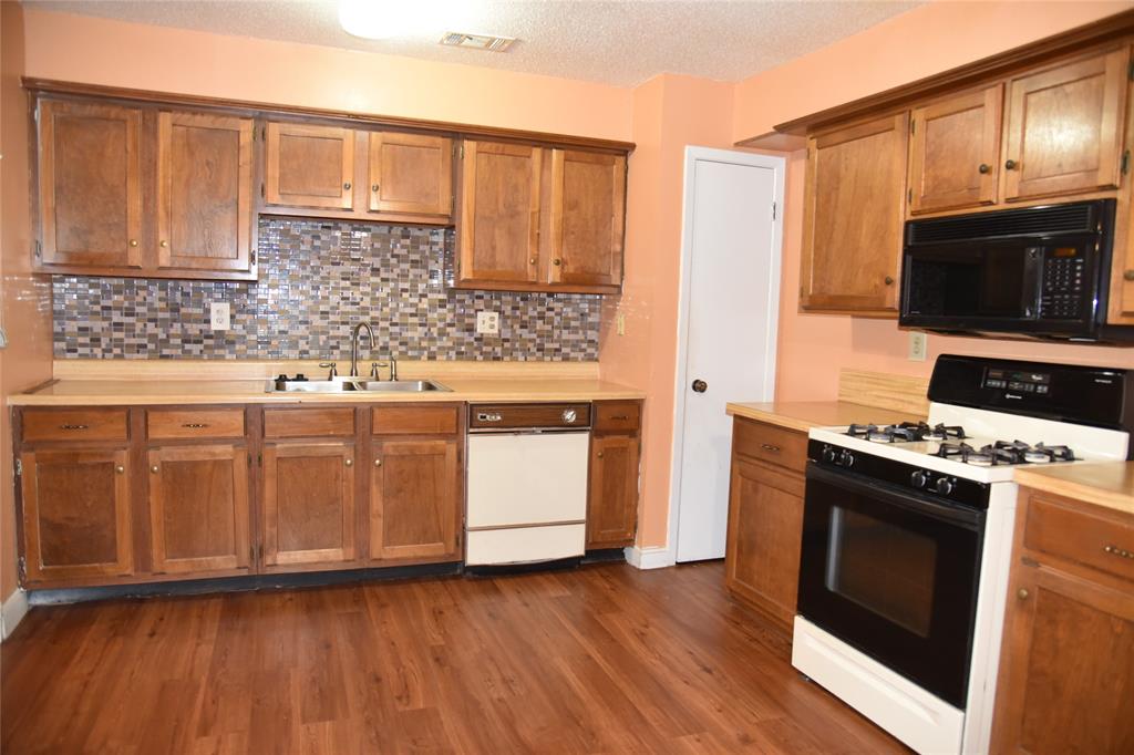 2521 W 5th Avenue Property Photo 5