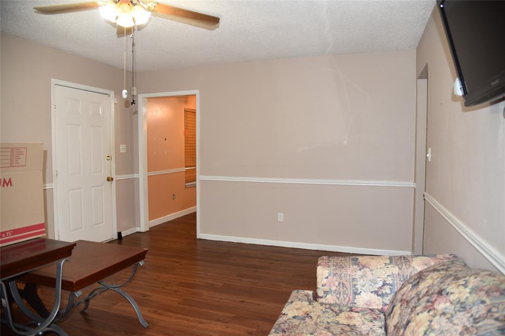 2521 W 5th Avenue Property Photo 8