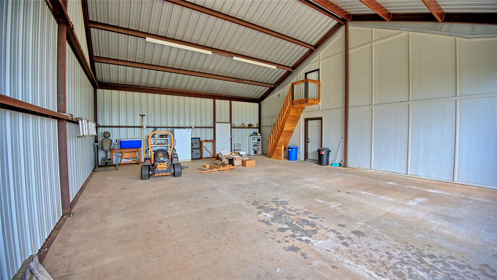 2930 N Greenbrier Road Property Photo 23