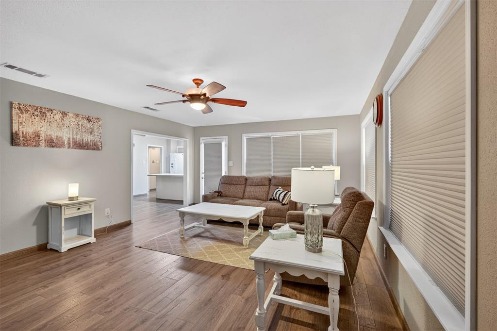 3524 Holiday Place Property Photo 4