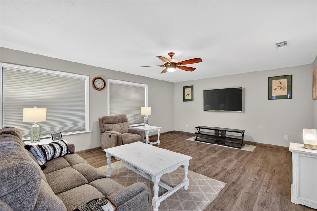 3524 Holiday Place Property Photo 5