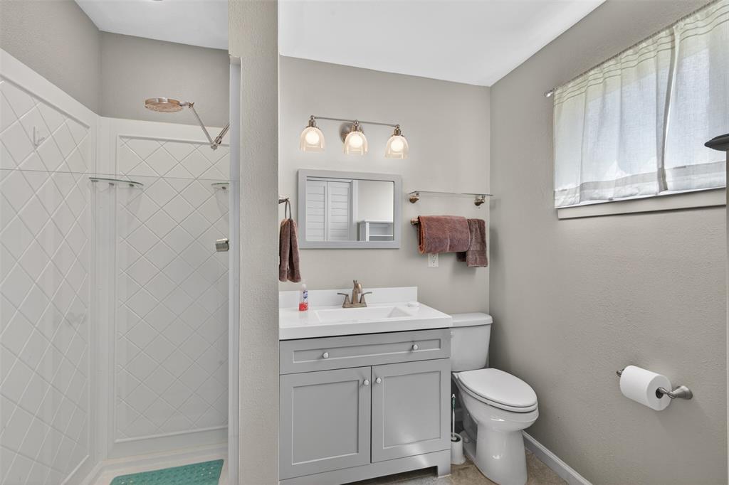 3524 Holiday Place Property Photo 15