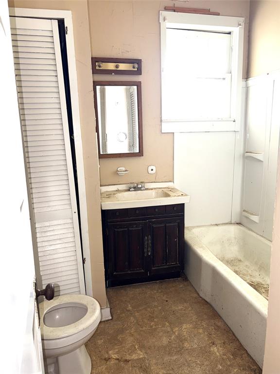 213 & 215 Mcdonald Street Property Photo 15