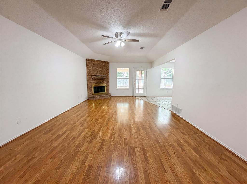 1233 Windy Meadows Drive Property Photo 3
