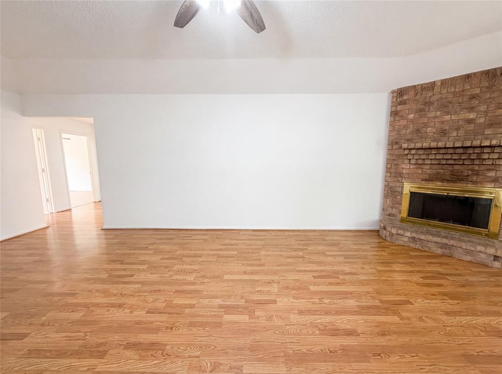 1233 Windy Meadows Drive Property Photo 7