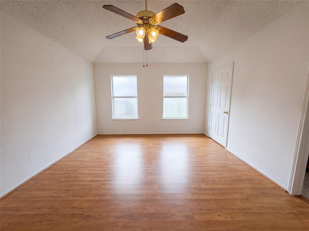 1233 Windy Meadows Drive Property Photo 11