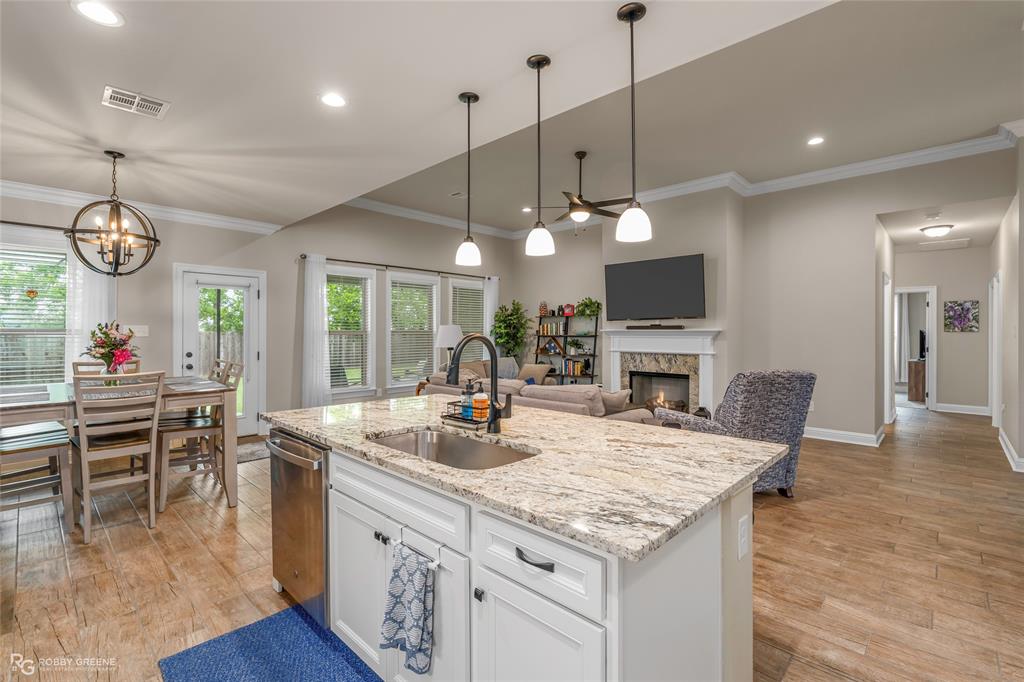 122 Brimestone Loop Property Photo 8
