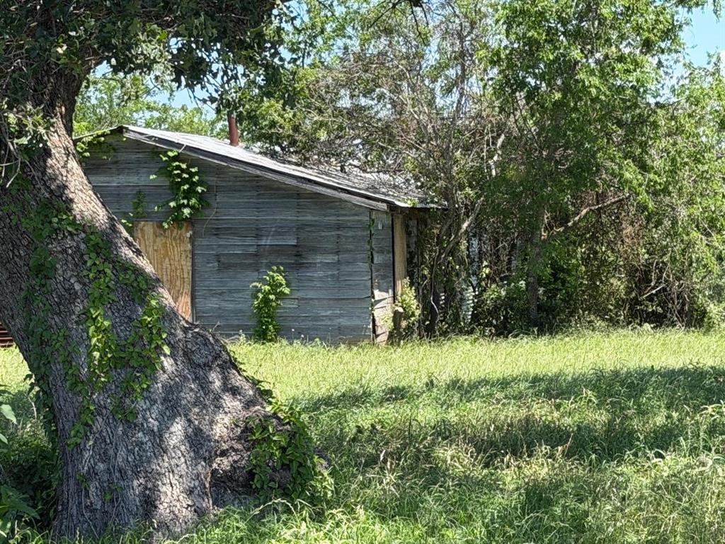 2041 Fm 933 Property Photo 21