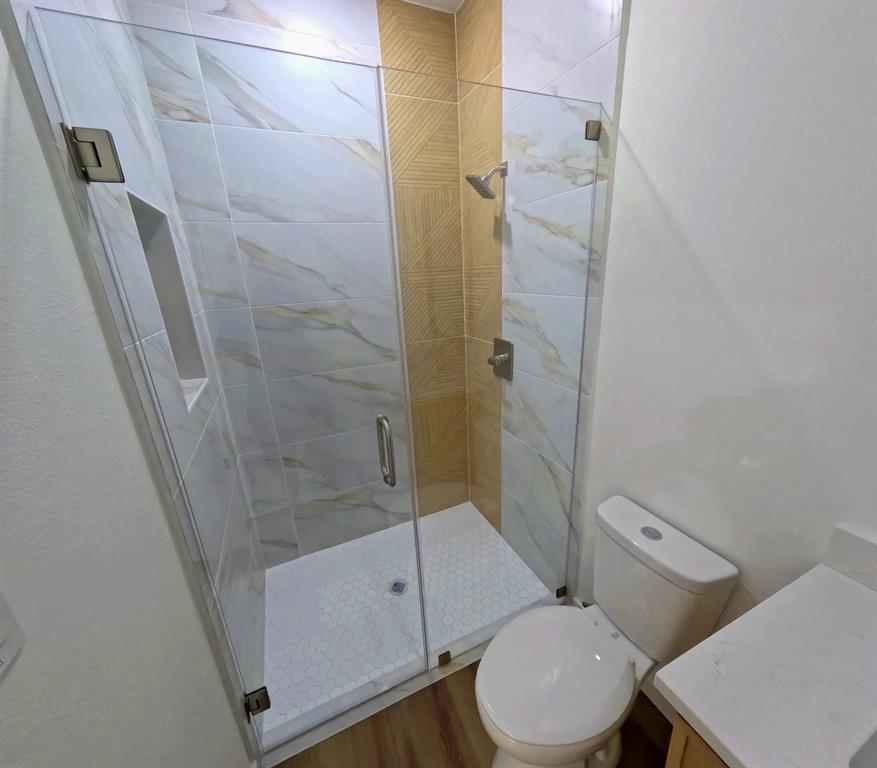 271 11th Street Property Photo 7