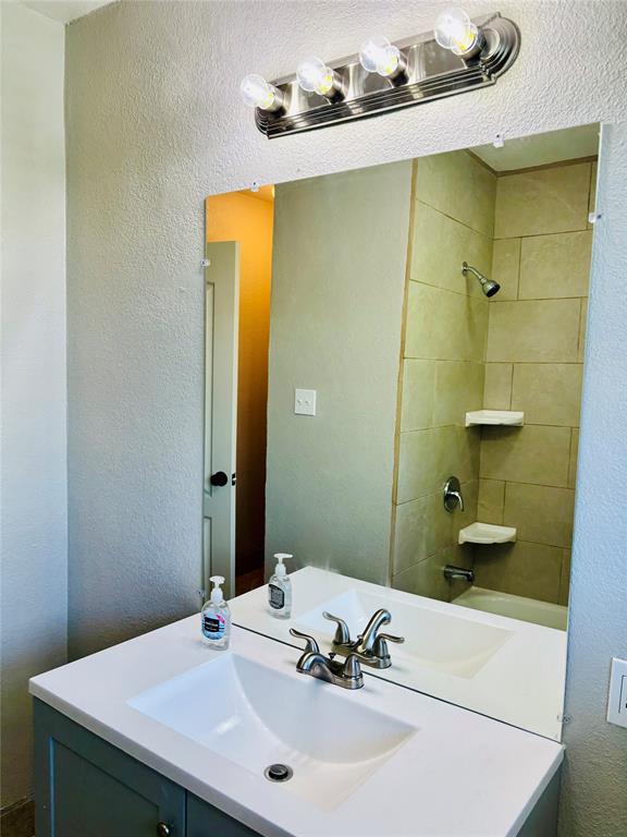 5433 Purington Avenue Property Photo 16
