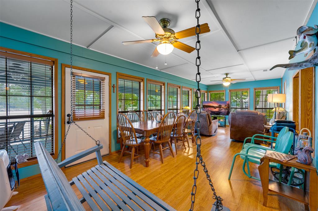 20 Waco Property Photo 11