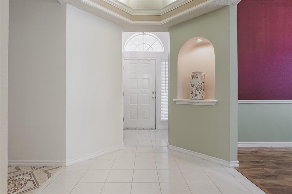 7115 Oaklawn Property Photo 3