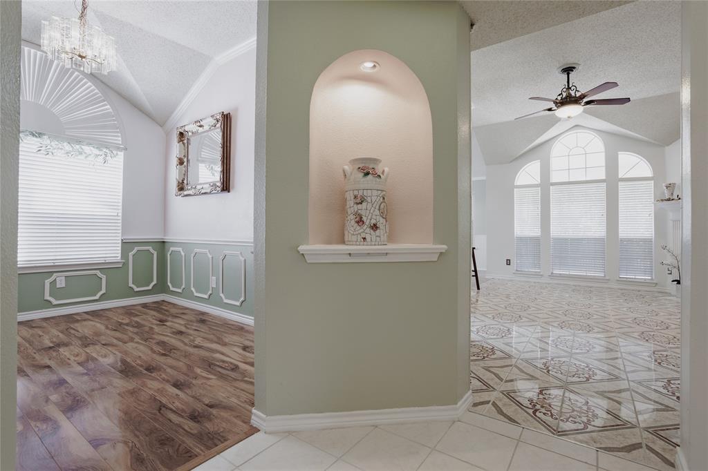 7115 Oaklawn Property Photo 5