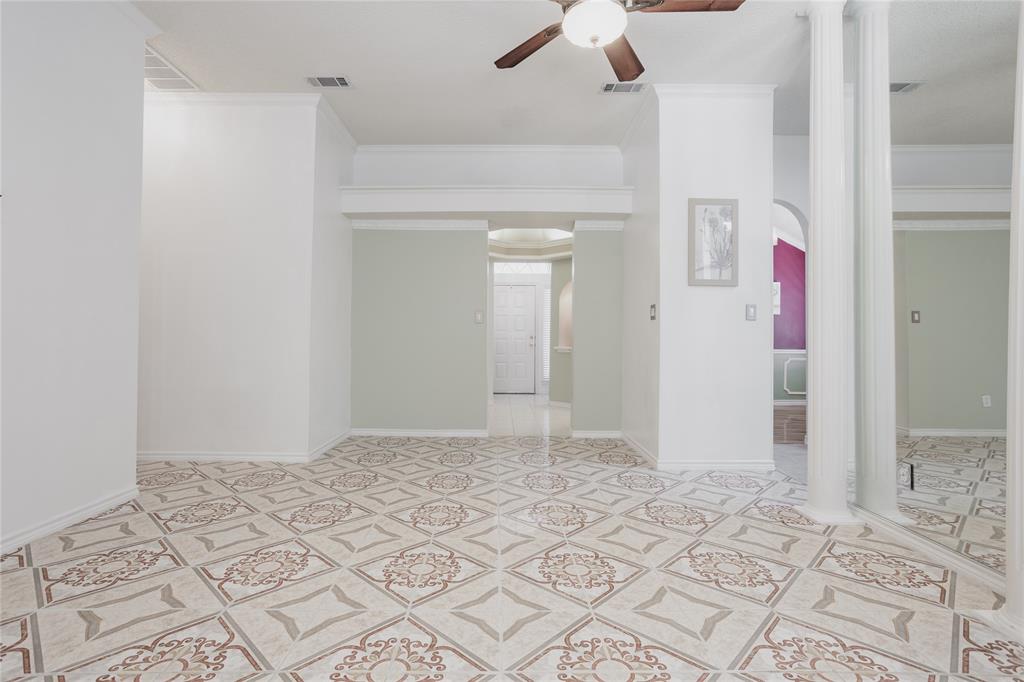 7115 Oaklawn Property Photo 10