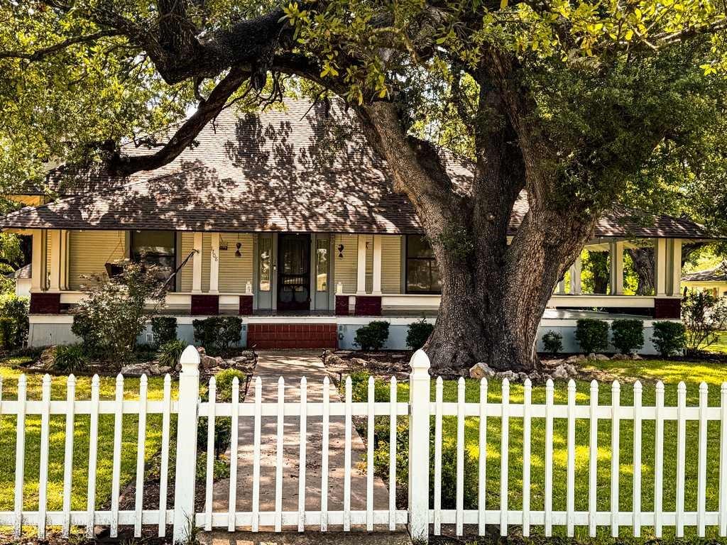 1708 S Wall Street Property Photo 10