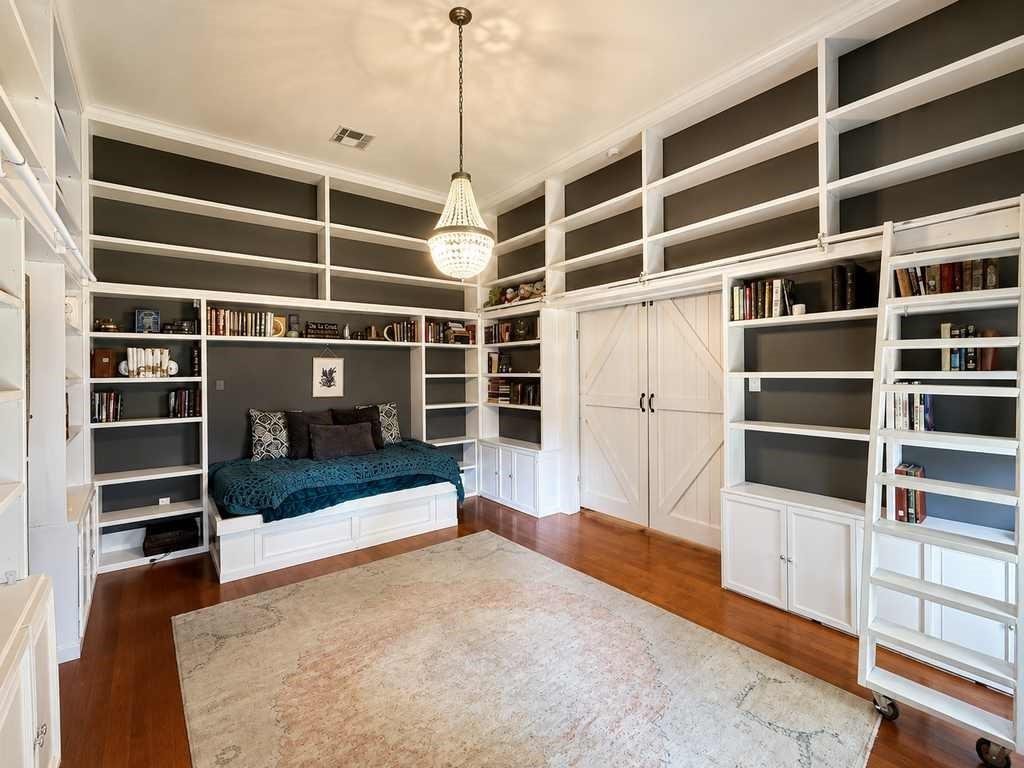 1708 S Wall Street Property Photo 13