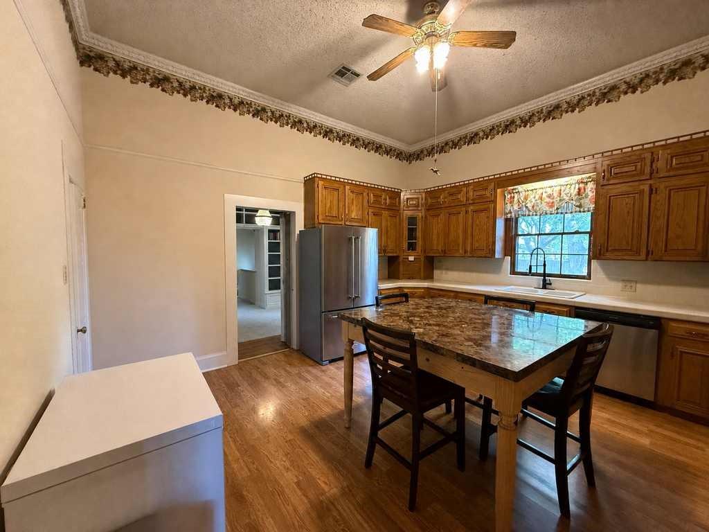 1708 S Wall Street Property Photo 15