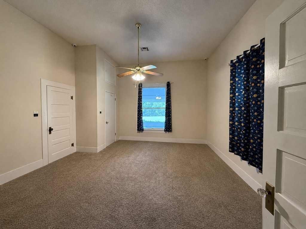 1708 S Wall Street Property Photo 18